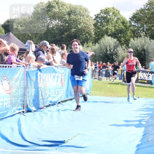 25.08.2024 - Elbe Triathlon Hamburg H.Heesch http://msf.ph/oto/6878379 25.08.2024 11:48:33 Ziel 712, 1437, 1473 meine-sportfotos.de