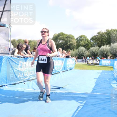 25.08.2024 - Elbe Triathlon Hamburg H.Heesch http://msf.ph/oto/6878384 25.08.2024 12:11:03 Ziel 1543 meine-sportfotos.de