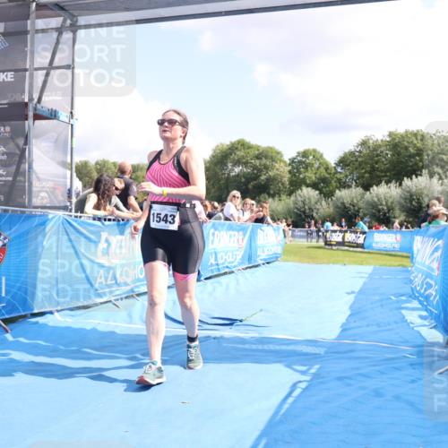 25.08.2024 - Elbe Triathlon Hamburg H.Heesch http://msf.ph/oto/6878388 25.08.2024 12:11:03 Ziel 1543 meine-sportfotos.de