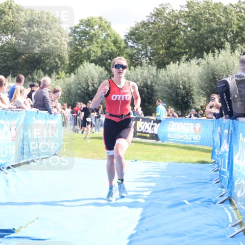 25.08.2024 - Elbe Triathlon Hamburg H.Heesch http://msf.ph/oto/6878389 25.08.2024 11:48:34 Ziel 712, 1437, 1473 meine-sportfotos.de