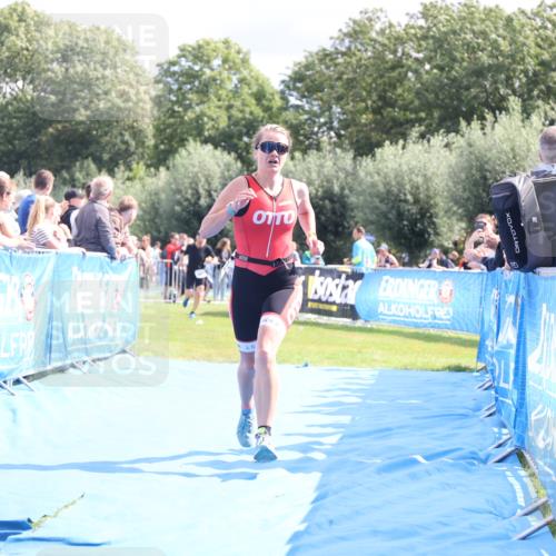 25.08.2024 - Elbe Triathlon Hamburg H.Heesch http://msf.ph/oto/6878390 25.08.2024 11:48:34 Ziel 712, 1437, 1473 meine-sportfotos.de