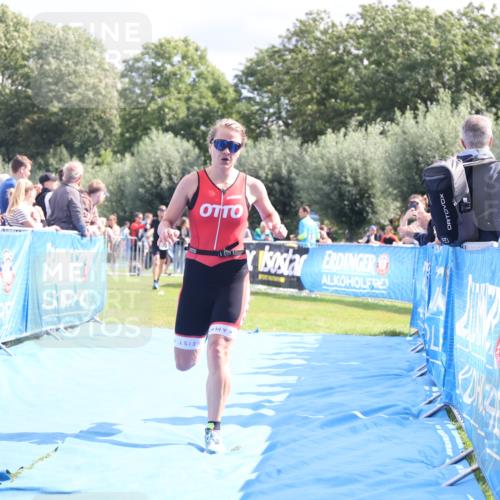 25.08.2024 - Elbe Triathlon Hamburg H.Heesch http://msf.ph/oto/6878396 25.08.2024 11:48:35 Ziel 712, 1437, 1473 meine-sportfotos.de
