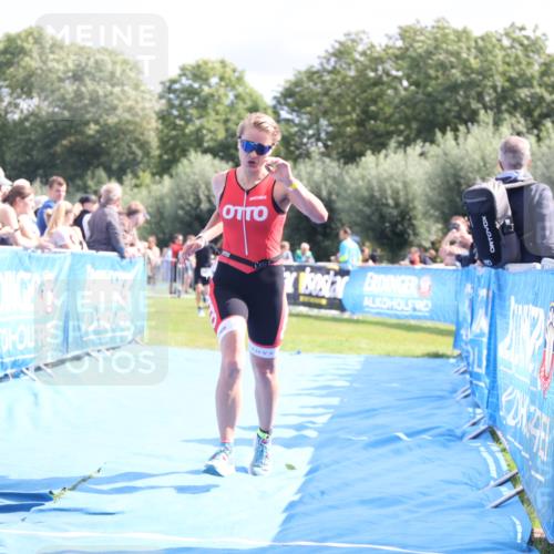 25.08.2024 - Elbe Triathlon Hamburg H.Heesch http://msf.ph/oto/6878403 25.08.2024 11:48:35 Ziel 712, 1437, 1473 meine-sportfotos.de
