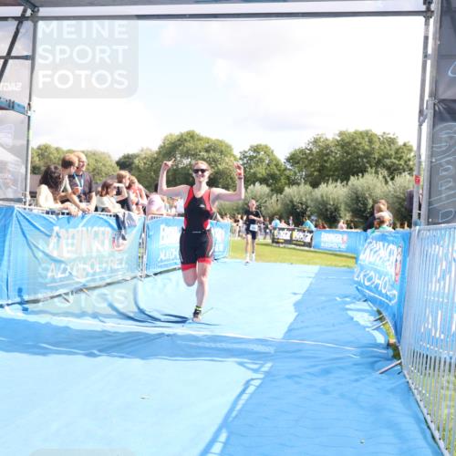25.08.2024 - Elbe Triathlon Hamburg H.Heesch http://msf.ph/oto/6878418 25.08.2024 12:11:18 Ziel 539, 1688 meine-sportfotos.de