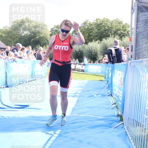 25.08.2024 - Elbe Triathlon Hamburg H.Heesch http://msf.ph/oto/6878432 25.08.2024 11:48:36 Ziel 712, 1437, 1473 meine-sportfotos.de