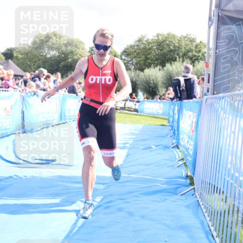 25.08.2024 - Elbe Triathlon Hamburg H.Heesch http://msf.ph/oto/6878439 25.08.2024 11:48:36 Ziel 712, 1437, 1473 meine-sportfotos.de