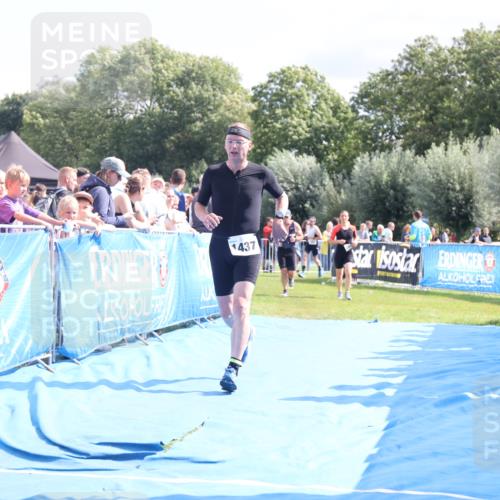 25.08.2024 - Elbe Triathlon Hamburg H.Heesch http://msf.ph/oto/6878447 25.08.2024 11:48:40 Ziel 712, 1437, 1448, 1473, 1555 meine-sportfotos.de
