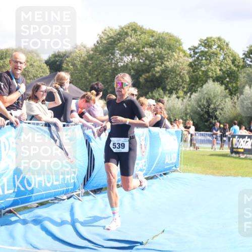 25.08.2024 - Elbe Triathlon Hamburg H.Heesch http://msf.ph/oto/6878448 25.08.2024 12:11:20 Ziel 539, 1688 meine-sportfotos.de