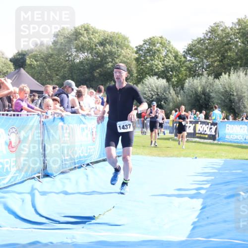 25.08.2024 - Elbe Triathlon Hamburg H.Heesch http://msf.ph/oto/6878453 25.08.2024 11:48:40 Ziel 712, 1437, 1448, 1473, 1555 meine-sportfotos.de