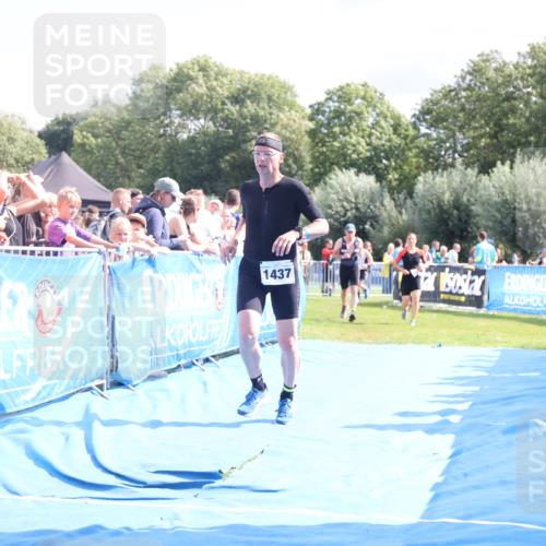 25.08.2024 - Elbe Triathlon Hamburg H.Heesch http://msf.ph/oto/6878456 25.08.2024 11:48:41 Ziel 307, 712, 1437, 1448, 1473, 1555 meine-sportfotos.de
