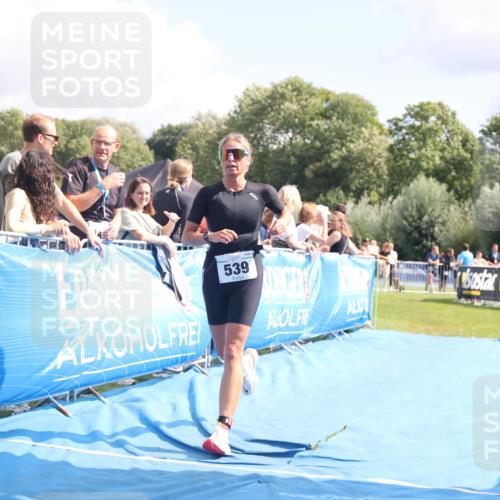 25.08.2024 - Elbe Triathlon Hamburg H.Heesch http://msf.ph/oto/6878460 25.08.2024 12:11:21 Ziel 539, 1688 meine-sportfotos.de