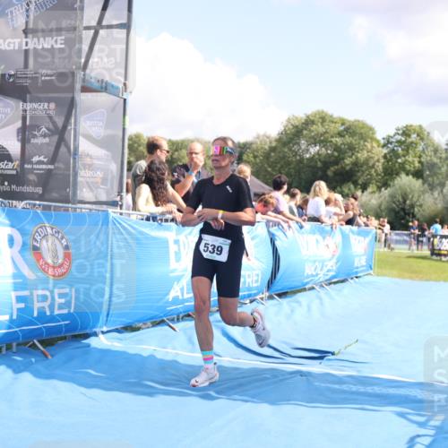 25.08.2024 - Elbe Triathlon Hamburg H.Heesch http://msf.ph/oto/6878480 25.08.2024 12:11:21 Ziel 539, 1688 meine-sportfotos.de