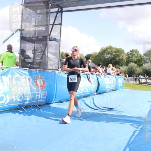 25.08.2024 - Elbe Triathlon Hamburg H.Heesch http://msf.ph/oto/6878490 25.08.2024 12:11:21 Ziel 539, 1688 meine-sportfotos.de