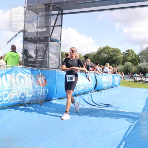 25.08.2024 - Elbe Triathlon Hamburg H.Heesch http://msf.ph/oto/6878492 25.08.2024 12:11:21 Ziel 539, 1688 meine-sportfotos.de