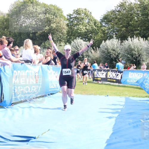 25.08.2024 - Elbe Triathlon Hamburg H.Heesch http://msf.ph/oto/6878496 25.08.2024 12:11:33 Ziel 541, 1547, 1698 meine-sportfotos.de
