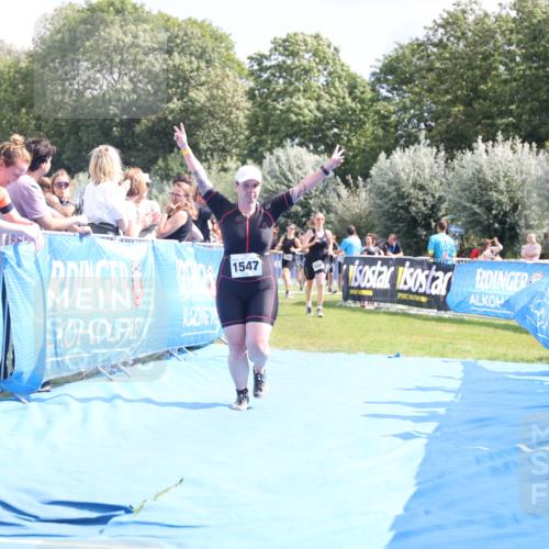 25.08.2024 - Elbe Triathlon Hamburg H.Heesch http://msf.ph/oto/6878498 25.08.2024 12:11:33 Ziel 541, 1547, 1698 meine-sportfotos.de