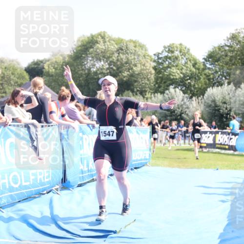 25.08.2024 - Elbe Triathlon Hamburg H.Heesch http://msf.ph/oto/6878509 25.08.2024 12:11:34 Ziel 541, 1503, 1547, 1698 meine-sportfotos.de