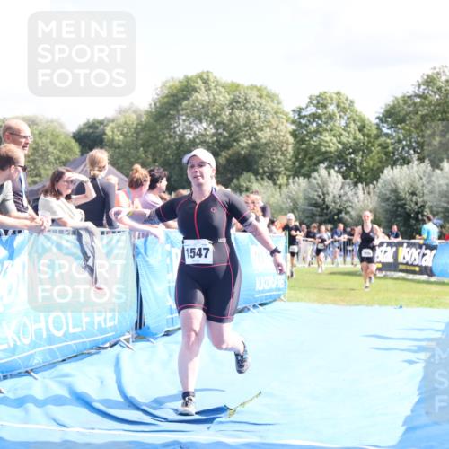 25.08.2024 - Elbe Triathlon Hamburg H.Heesch http://msf.ph/oto/6878513 25.08.2024 12:11:34 Ziel 541, 1503, 1547, 1698 meine-sportfotos.de