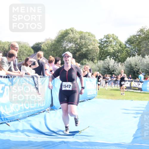25.08.2024 - Elbe Triathlon Hamburg H.Heesch http://msf.ph/oto/6878517 25.08.2024 12:11:34 Ziel 541, 1503, 1547, 1698 meine-sportfotos.de