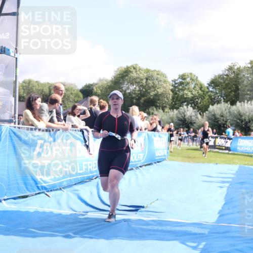 25.08.2024 - Elbe Triathlon Hamburg H.Heesch http://msf.ph/oto/6878526 25.08.2024 12:11:34 Ziel 541, 1503, 1547, 1698 meine-sportfotos.de