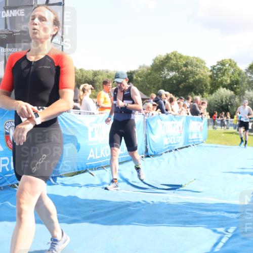 25.08.2024 - Elbe Triathlon Hamburg H.Heesch http://msf.ph/oto/6878537 25.08.2024 11:48:47 Ziel 307, 1437, 1448, 1555 meine-sportfotos.de