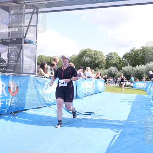 25.08.2024 - Elbe Triathlon Hamburg H.Heesch http://msf.ph/oto/6878541 25.08.2024 12:11:35 Ziel 541, 1503, 1547, 1698, 1709 meine-sportfotos.de