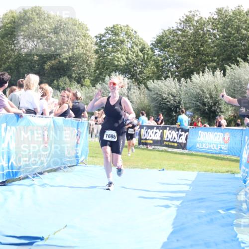 25.08.2024 - Elbe Triathlon Hamburg H.Heesch http://msf.ph/oto/6878557 25.08.2024 12:11:37 Ziel 541, 1503, 1527, 1547, 1698, 1709 meine-sportfotos.de