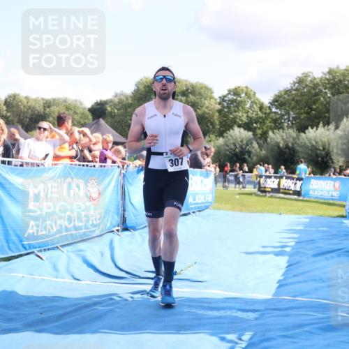 25.08.2024 - Elbe Triathlon Hamburg H.Heesch http://msf.ph/oto/6878559 25.08.2024 11:48:50 Ziel 307, 1448, 1555 meine-sportfotos.de