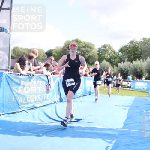25.08.2024 - Elbe Triathlon Hamburg H.Heesch http://msf.ph/oto/6878577 25.08.2024 12:11:39 Ziel 541, 1503, 1527, 1547, 1698, 1709 meine-sportfotos.de