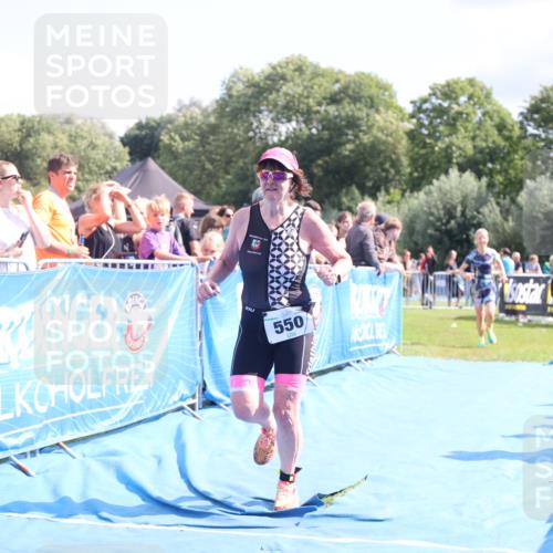 25.08.2024 - Elbe Triathlon Hamburg H.Heesch http://msf.ph/oto/6878583 25.08.2024 11:49:02 Ziel 550, 1522 meine-sportfotos.de