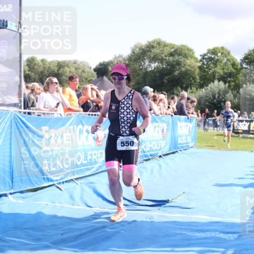 25.08.2024 - Elbe Triathlon Hamburg H.Heesch http://msf.ph/oto/6878593 25.08.2024 11:49:02 Ziel 550, 1522 meine-sportfotos.de