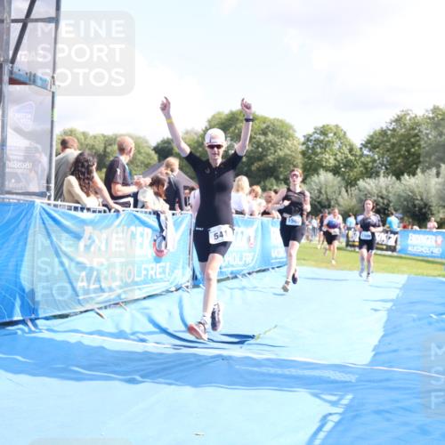 25.08.2024 - Elbe Triathlon Hamburg H.Heesch http://msf.ph/oto/6878601 25.08.2024 12:11:41 Ziel 405, 541, 1503, 1527, 1547, 1698, 1709 meine-sportfotos.de