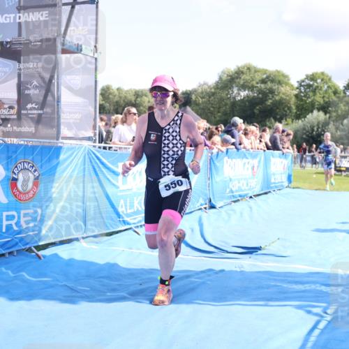 25.08.2024 - Elbe Triathlon Hamburg H.Heesch http://msf.ph/oto/6878605 25.08.2024 11:49:02 Ziel 550, 1522 meine-sportfotos.de