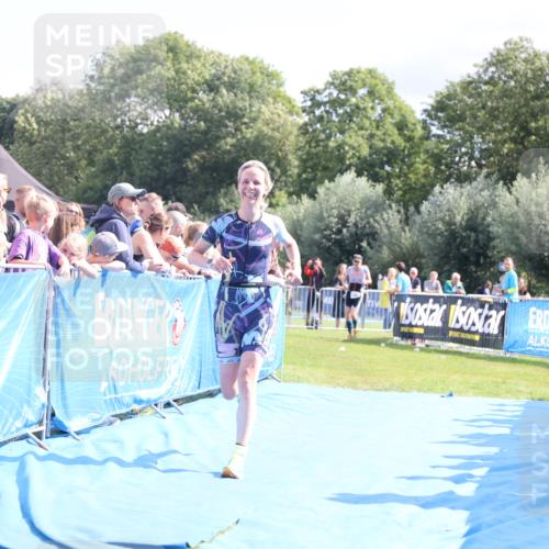 25.08.2024 - Elbe Triathlon Hamburg H.Heesch http://msf.ph/oto/6878607 25.08.2024 11:49:04 Ziel 550, 1522 meine-sportfotos.de