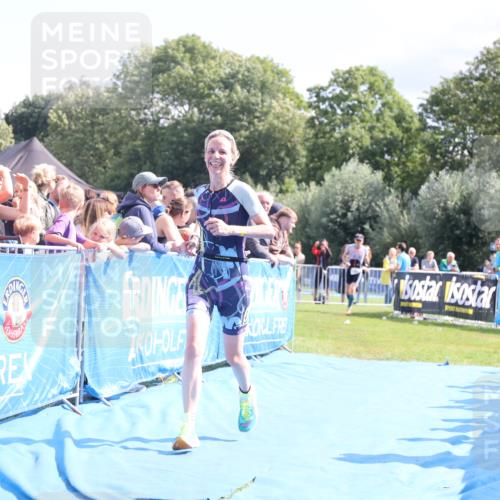25.08.2024 - Elbe Triathlon Hamburg H.Heesch http://msf.ph/oto/6878617 25.08.2024 11:49:05 Ziel 550, 1522 meine-sportfotos.de