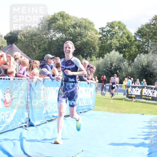 25.08.2024 - Elbe Triathlon Hamburg H.Heesch http://msf.ph/oto/6878619 25.08.2024 11:49:05 Ziel 550, 1522 meine-sportfotos.de