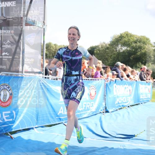 25.08.2024 - Elbe Triathlon Hamburg H.Heesch http://msf.ph/oto/6878632 25.08.2024 11:49:06 Ziel 550, 1522 meine-sportfotos.de
