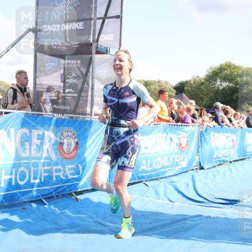 25.08.2024 - Elbe Triathlon Hamburg H.Heesch http://msf.ph/oto/6878639 25.08.2024 11:49:06 Ziel 550, 1522 meine-sportfotos.de