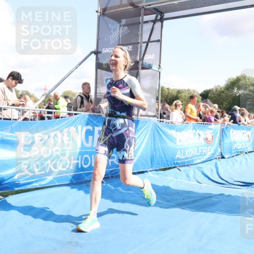 25.08.2024 - Elbe Triathlon Hamburg H.Heesch http://msf.ph/oto/6878647 25.08.2024 11:49:06 Ziel 550, 1522 meine-sportfotos.de