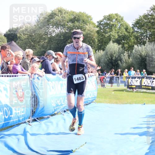 25.08.2024 - Elbe Triathlon Hamburg H.Heesch http://msf.ph/oto/6878659 25.08.2024 11:49:14 Ziel 1463 meine-sportfotos.de