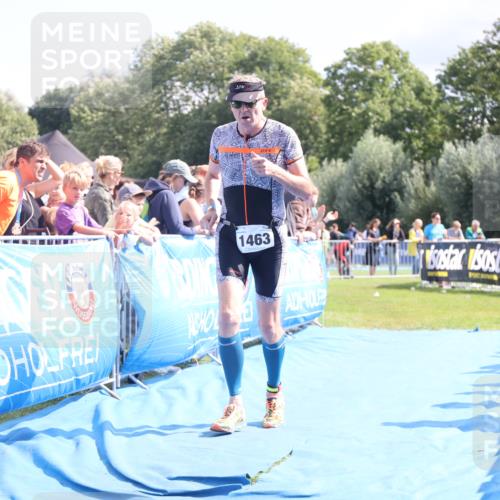 25.08.2024 - Elbe Triathlon Hamburg H.Heesch http://msf.ph/oto/6878663 25.08.2024 11:49:14 Ziel 1463 meine-sportfotos.de