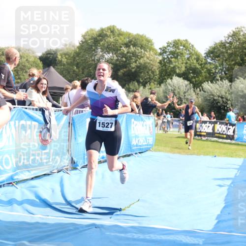 25.08.2024 - Elbe Triathlon Hamburg H.Heesch http://msf.ph/oto/6878668 25.08.2024 12:11:44 Ziel 405, 541, 1503, 1527, 1698, 1709 meine-sportfotos.de