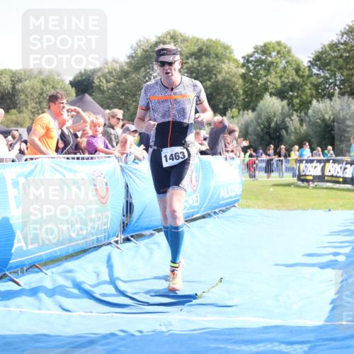 25.08.2024 - Elbe Triathlon Hamburg H.Heesch http://msf.ph/oto/6878676 25.08.2024 11:49:15 Ziel 1463 meine-sportfotos.de