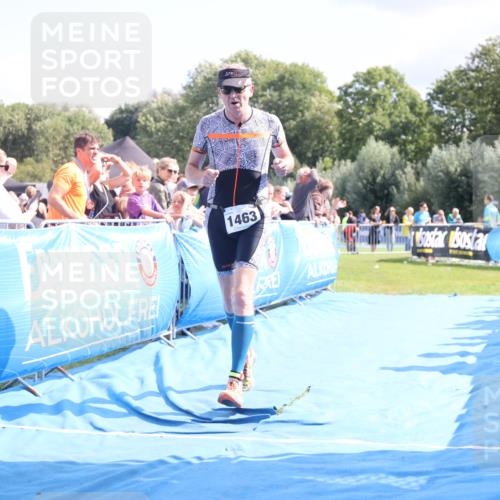 25.08.2024 - Elbe Triathlon Hamburg H.Heesch http://msf.ph/oto/6878678 25.08.2024 11:49:15 Ziel 1463 meine-sportfotos.de