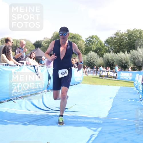 25.08.2024 - Elbe Triathlon Hamburg H.Heesch http://msf.ph/oto/6878724 25.08.2024 12:11:49 Ziel 405, 1503, 1527, 1709 meine-sportfotos.de