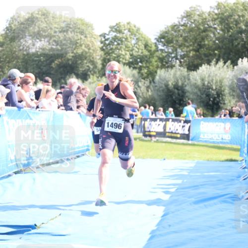 25.08.2024 - Elbe Triathlon Hamburg H.Heesch http://msf.ph/oto/6878731 25.08.2024 11:49:45 Ziel 548, 549, 1410, 1496 meine-sportfotos.de