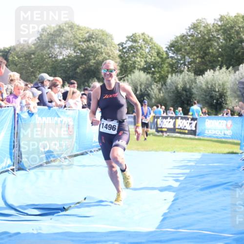 25.08.2024 - Elbe Triathlon Hamburg H.Heesch http://msf.ph/oto/6878736 25.08.2024 11:49:45 Ziel 548, 549, 1410, 1496 meine-sportfotos.de