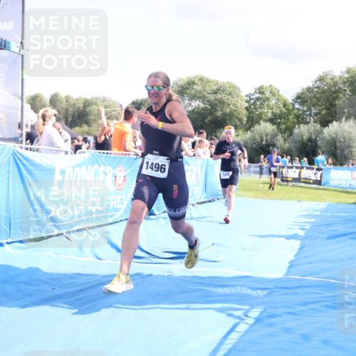 25.08.2024 - Elbe Triathlon Hamburg H.Heesch http://msf.ph/oto/6878751 25.08.2024 11:49:45 Ziel 548, 549, 1410, 1496 meine-sportfotos.de