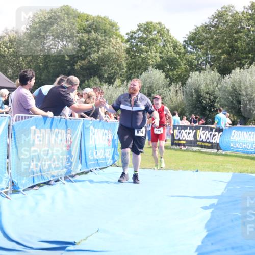 25.08.2024 - Elbe Triathlon Hamburg H.Heesch http://msf.ph/oto/6878762 25.08.2024 12:12:08 Ziel 459, 674, 1575 meine-sportfotos.de