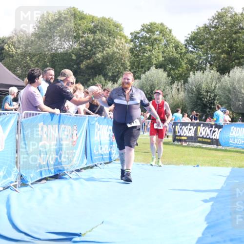 25.08.2024 - Elbe Triathlon Hamburg H.Heesch http://msf.ph/oto/6878770 25.08.2024 12:12:09 Ziel 459, 674, 1575 meine-sportfotos.de